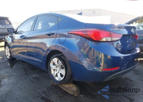 2016 Hyundai Elantra Se z USA, uszkodzony, nr VIN 5NPDH4AE0GH676862